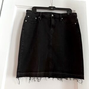 JCrew black denim knee length skirt raw hem size 31 waist (12)